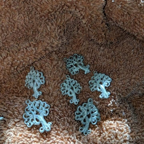 Sterling Tree of Life earrings and pendant set - Picture 3 of 4